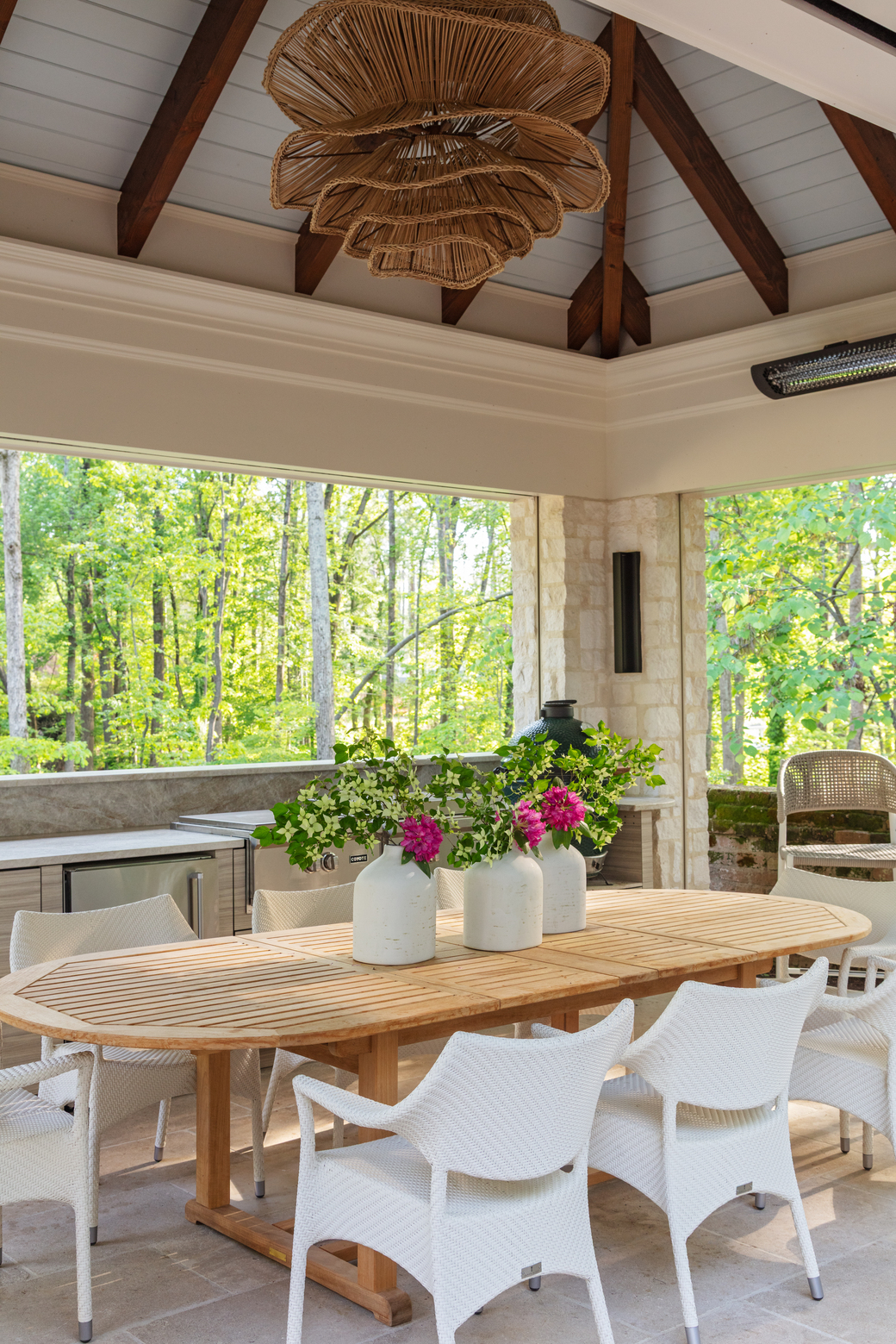 outdoor kitchen and living